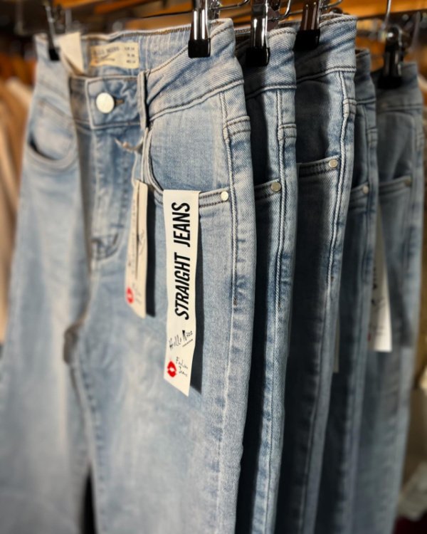 Le mari straight legg jeans Le mari straight legg jeans